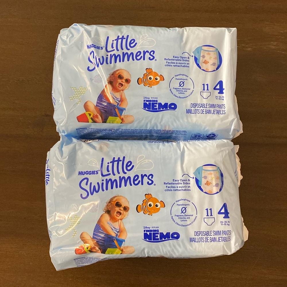 22 Finding Nemo Huggies Little Swimmers Size 4 (24-34lb) Disposable Swim Pants